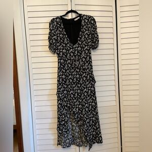 Honey Punch dress, asymmetrical slit, floral midi dress 💐💛 🥐